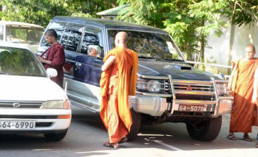 කොන්තරාතුතුවට ලැබෙන සුපිරි වාහනයි මේ.