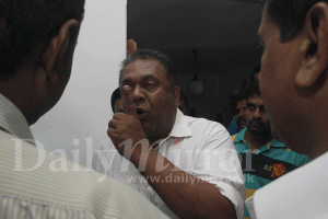 Nine arrested from Sri Lanka Mirror(http://srilankabrief.org/2012/06/nine-arrested-from-sri-lanka-mirror/)